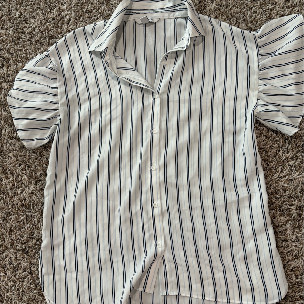 Nine West button up blouse